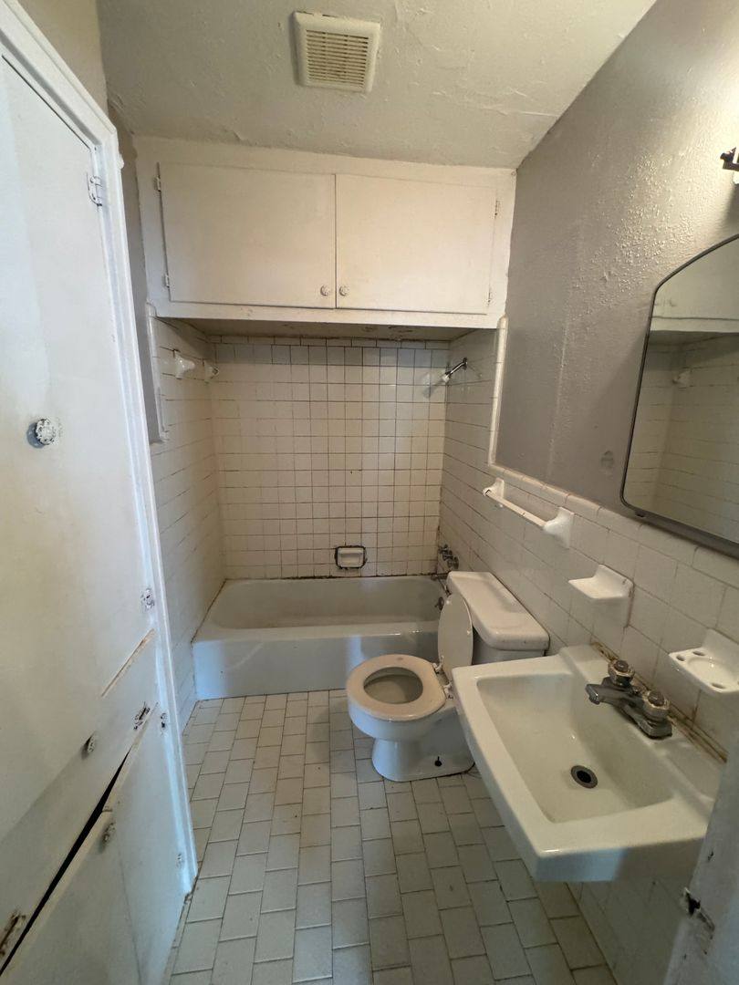 House for rent at 2531 Drexel St, Shreveport, LA 71108