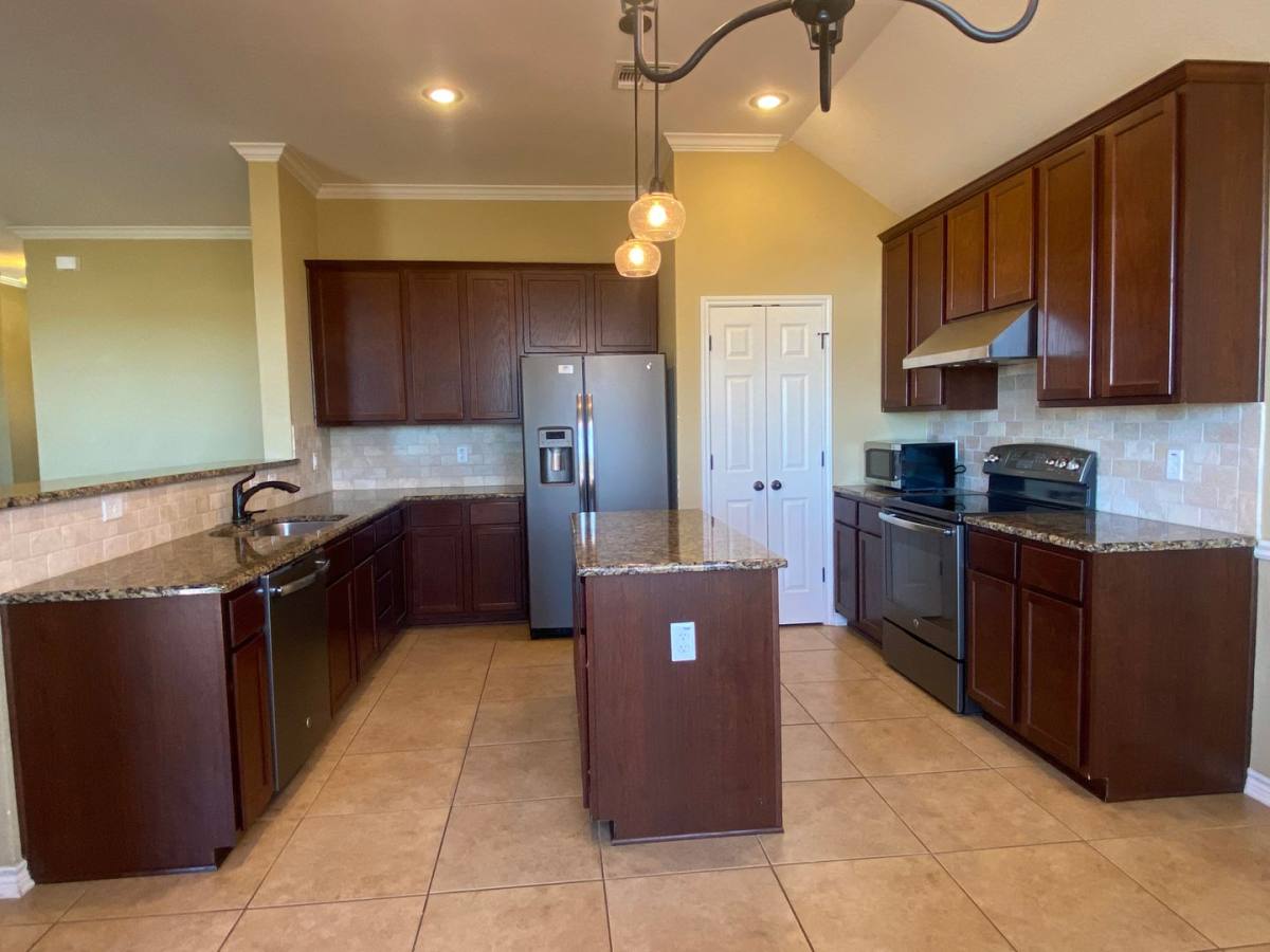 House for rent at 716 Copper Ridge Loop, Temple, TX 76502