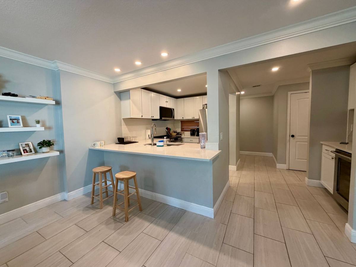 Townhouse for rent at 2416 W Chicago Ave, Tampa, FL 33629
