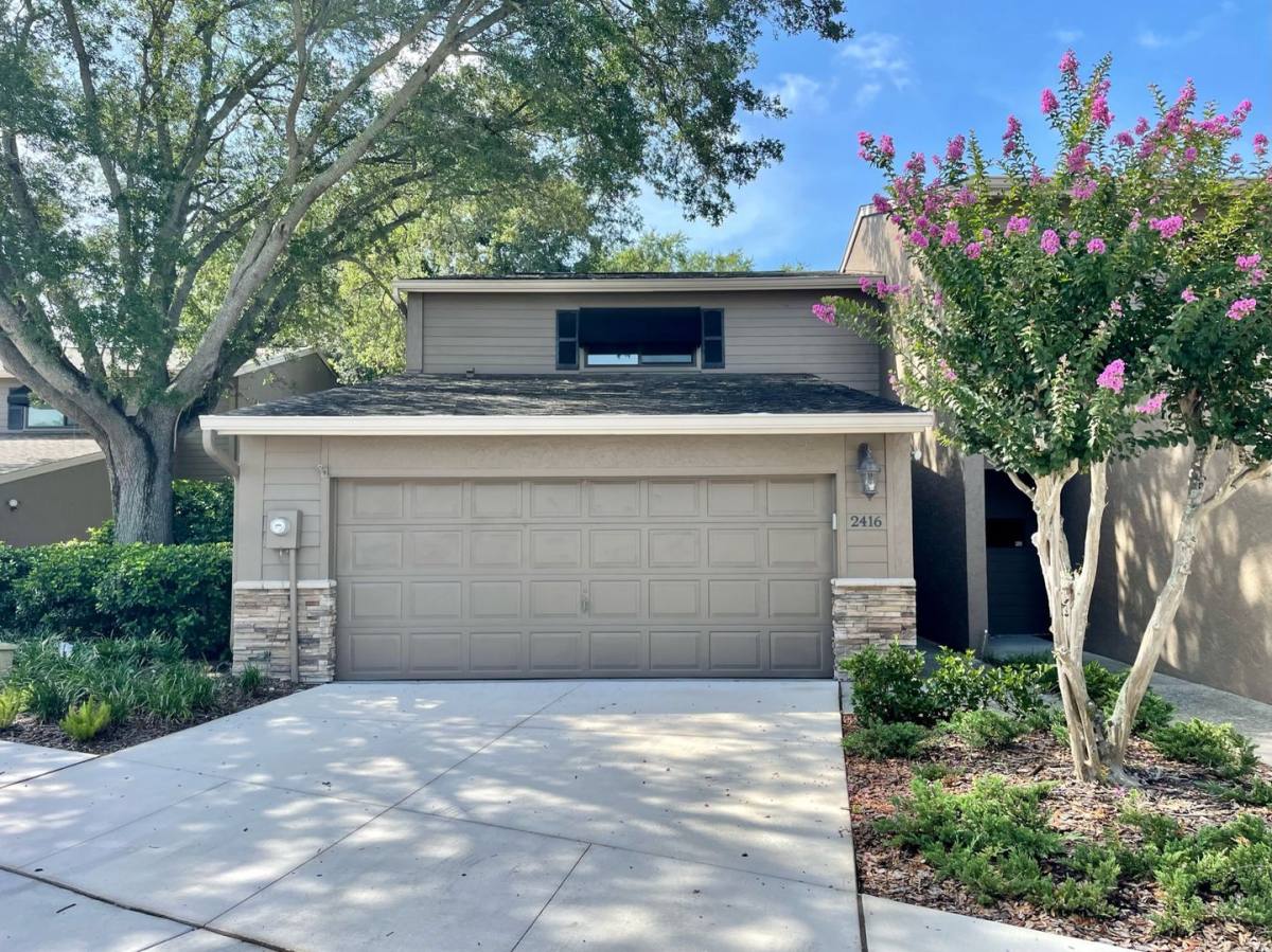 Townhouse for rent at 2416 W Chicago Ave, Tampa, FL 33629