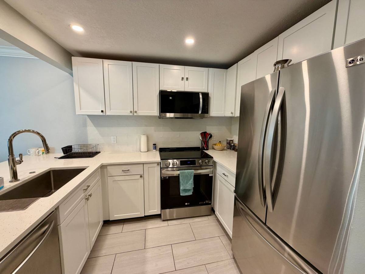 Townhouse for rent at 2416 W Chicago Ave, Tampa, FL 33629