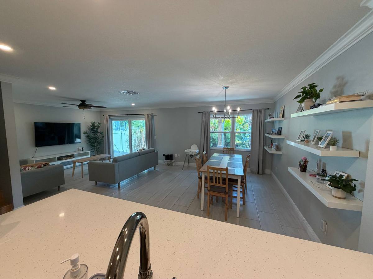 Townhouse for rent at 2416 W Chicago Ave, Tampa, FL 33629