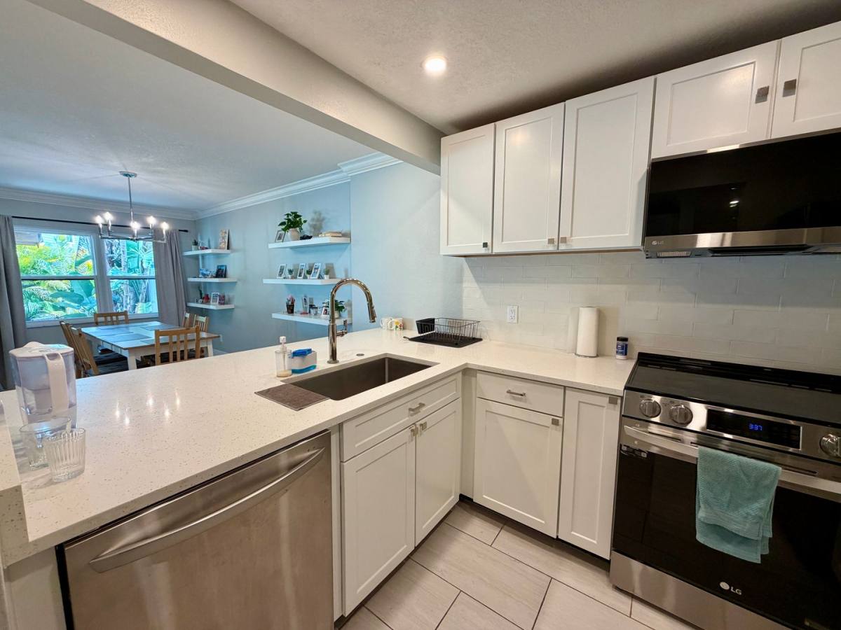 Townhouse for rent at 2416 W Chicago Ave, Tampa, FL 33629