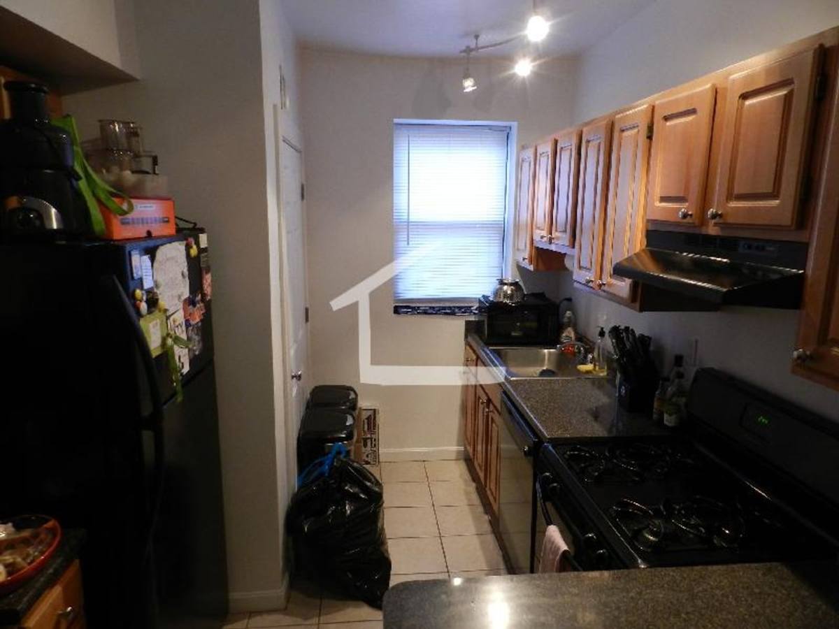 Apartment for rent at 1942 Beacon St #1E, Brighton, MA 02135