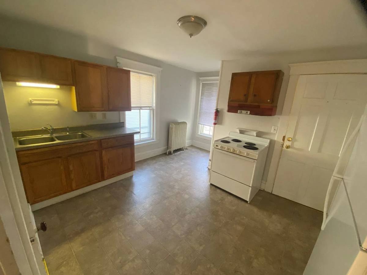 Townhouse for rent at 45 N Winooski Ave, Burlington, VT 05401