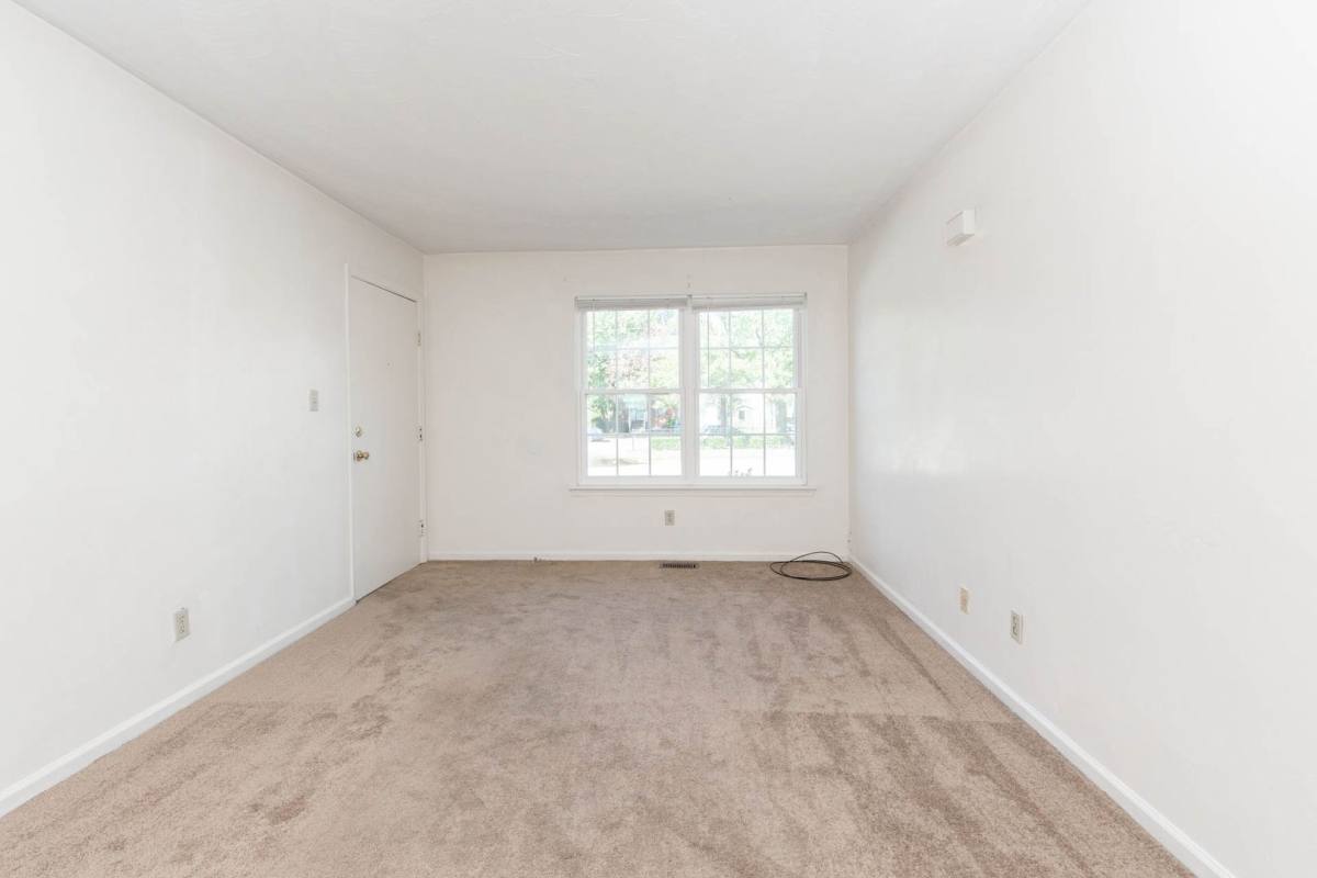 Apartment for rent at 1110 Chapel St, Norfolk, VA 23505