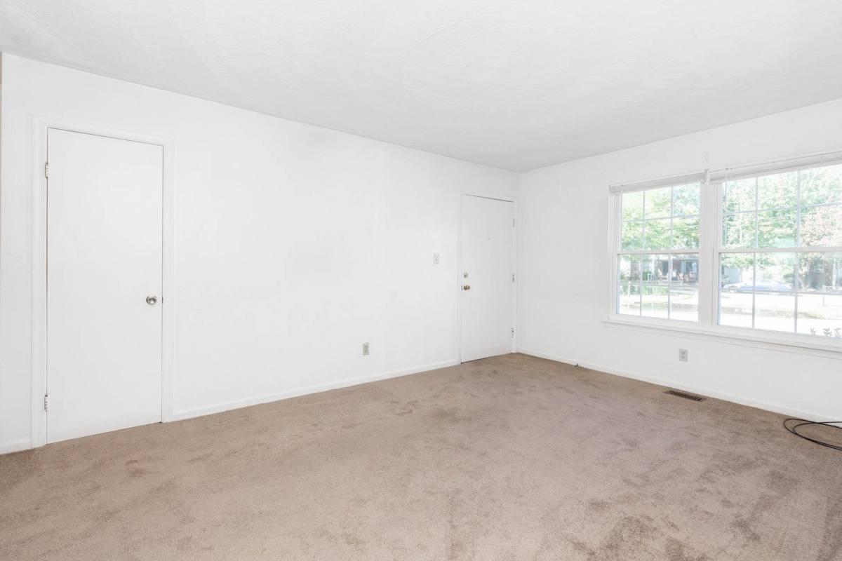 Apartment for rent at 1110 Chapel St, Norfolk, VA 23505