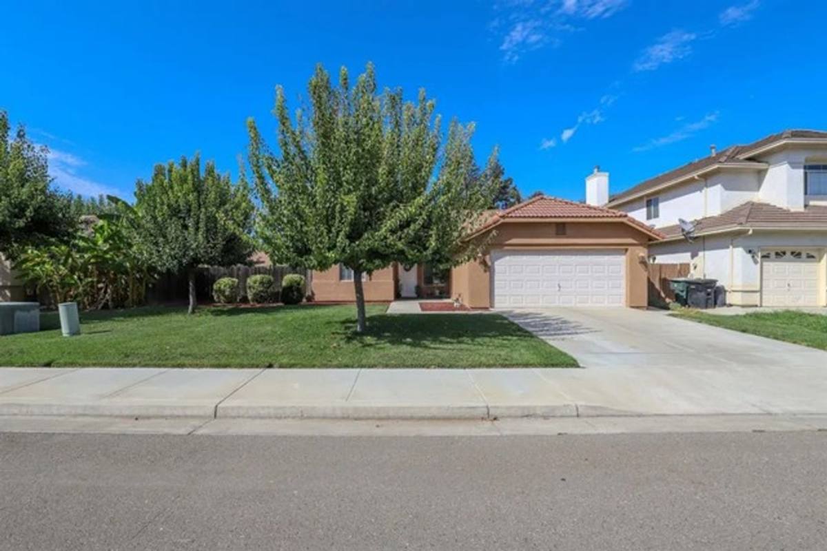 House for rent at 1573 Via Del Pettoruto, Gustine, CA 95322