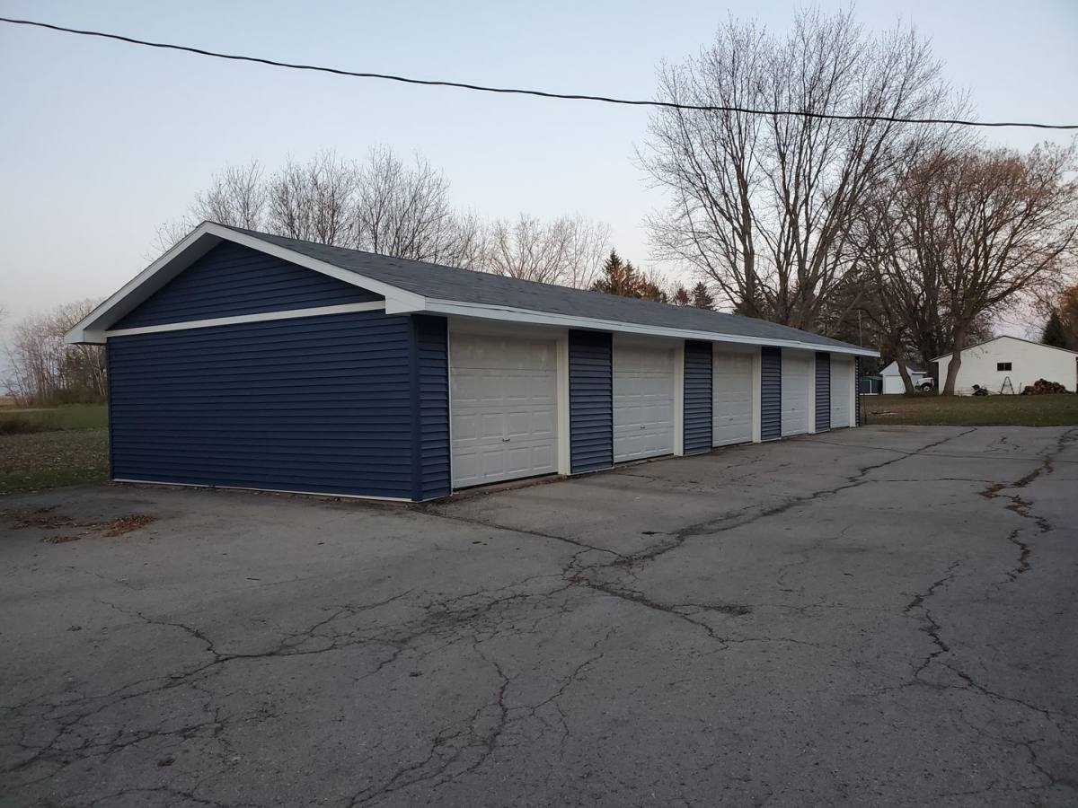 Apartment for rent at 605 E Pearl St, Seymour, WI 54165