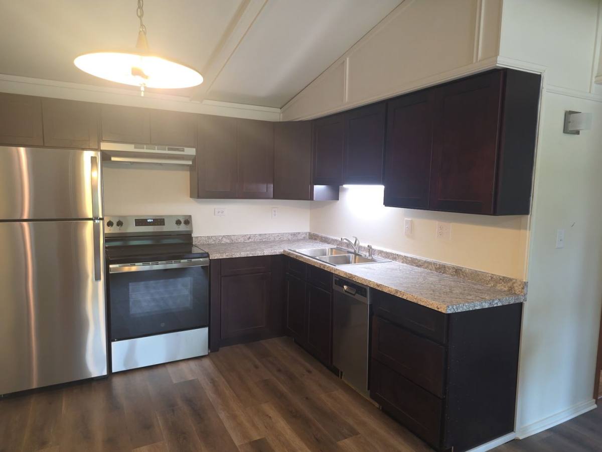 Apartment for rent at 605 E Pearl St, Seymour, WI 54165
