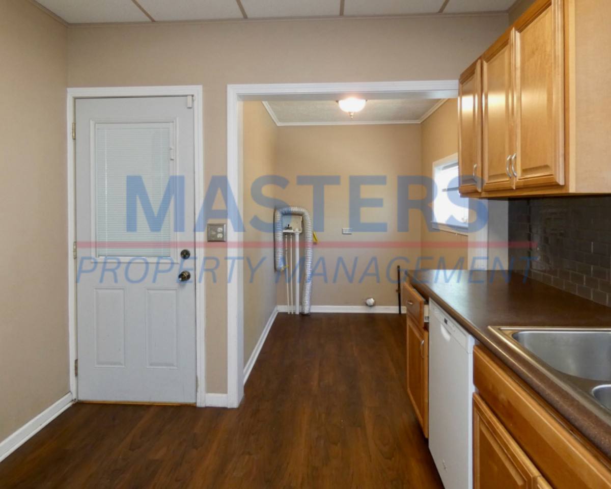 House for rent at 20 Greenwood Ave, Toledo, OH 43605