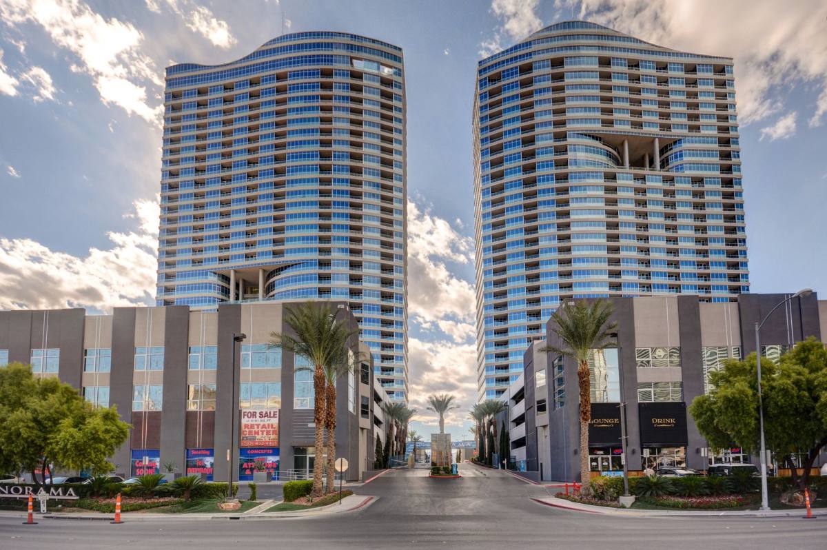 Apartment for rent at 4575 Dean Martin Dr, Las Vegas, NV 89103