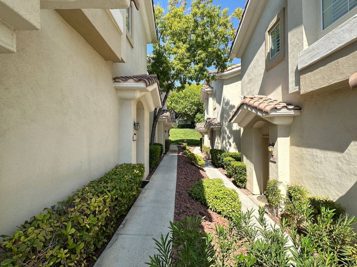Condo for rent at 1501 Cardinal Peak Lane, Las Vegas, NV 89144