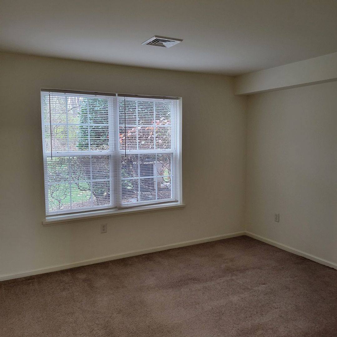 Apartment for rent at 876 Salisbury Court, Lancaster, PA 17601