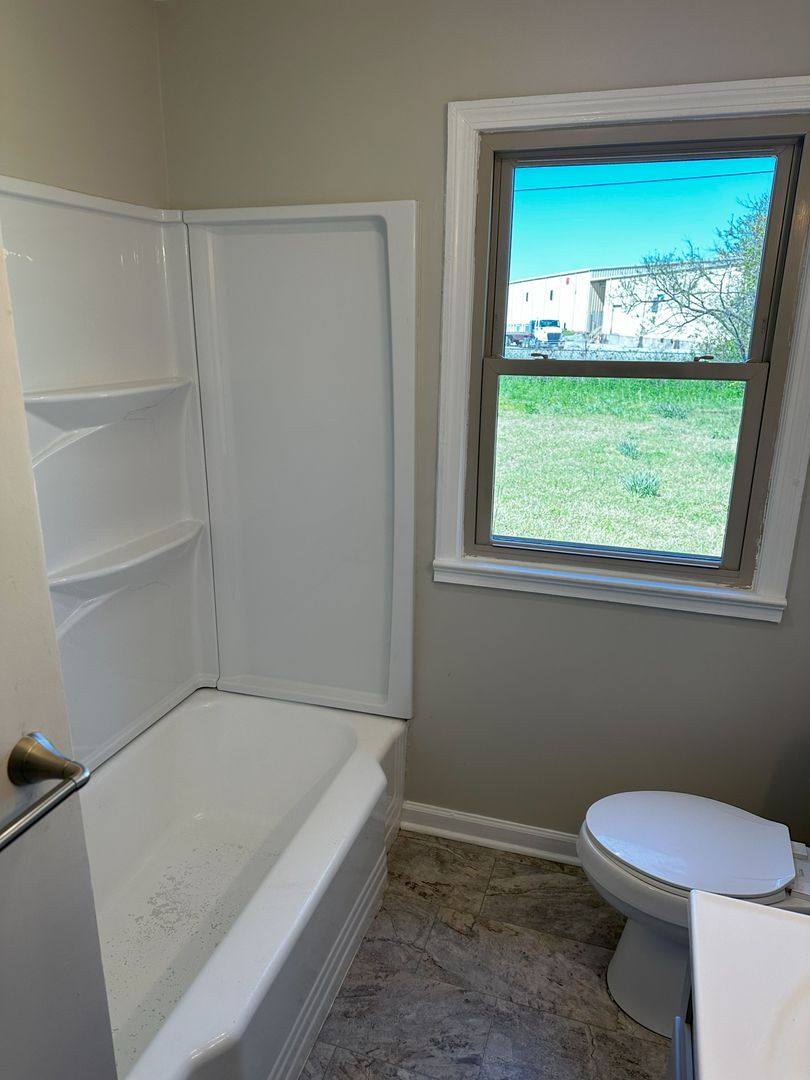 House for rent at 1018 42nd Ave, Tuscaloosa, AL 35401