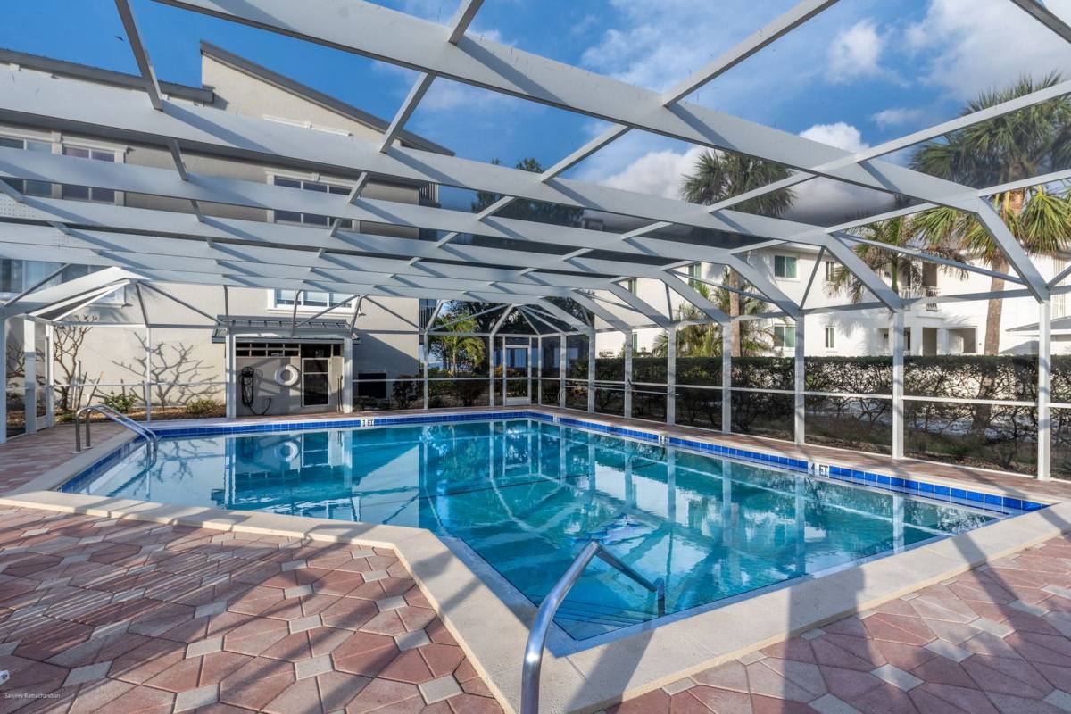 Apartment for rent at 1477 Park Beach Circle, Punta Gorda, FL 33950