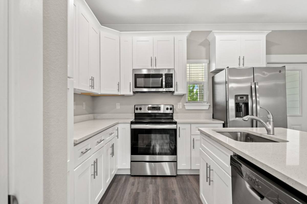 Apartment for rent at 330 N Sand Palm Rd, Freeport, FL 32439
