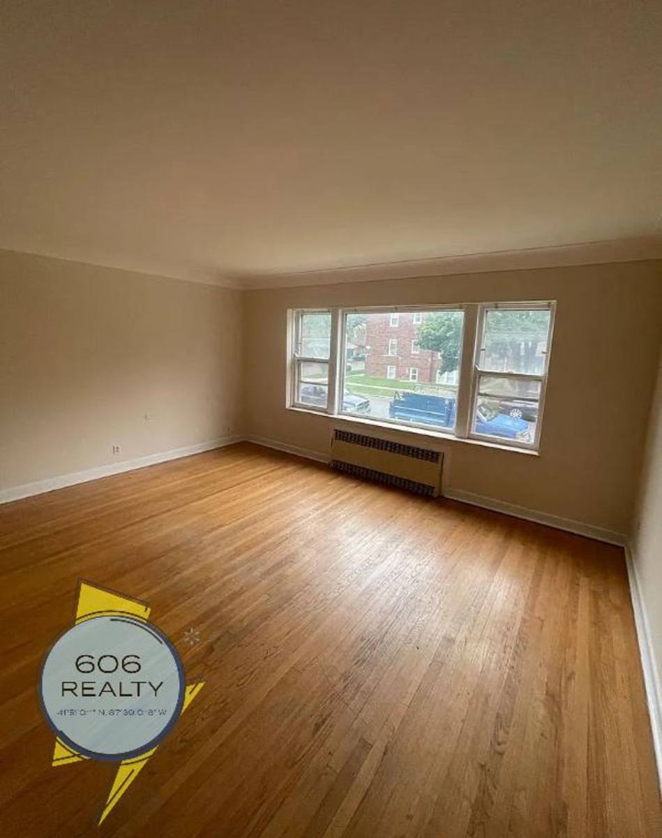 Apartment for rent at 1645 Gunderson Ave, Berwyn, IL 60402