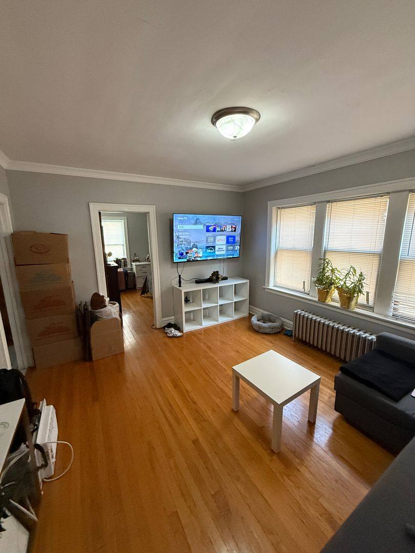 Apartment for rent at 1645 Gunderson Ave, Berwyn, IL 60402