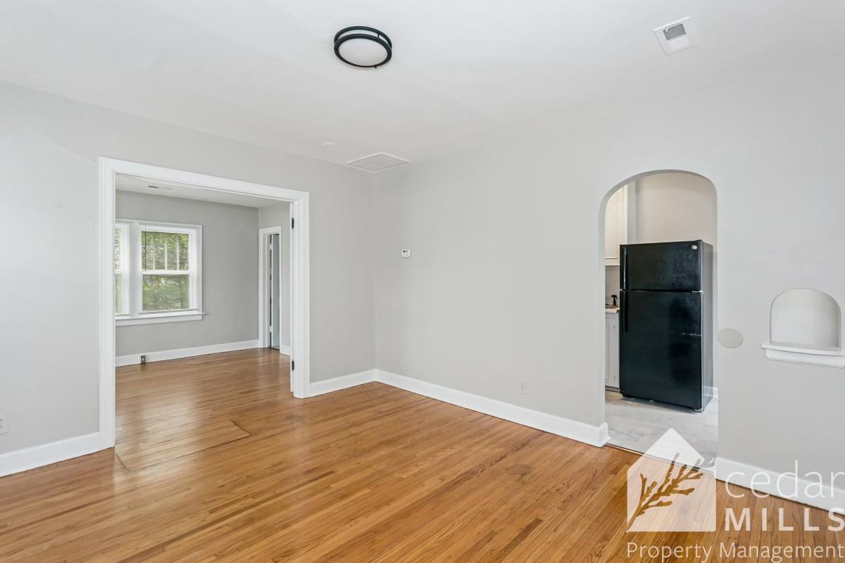 Apartment for rent at 405 N Hillside, Wichita, KS 67214