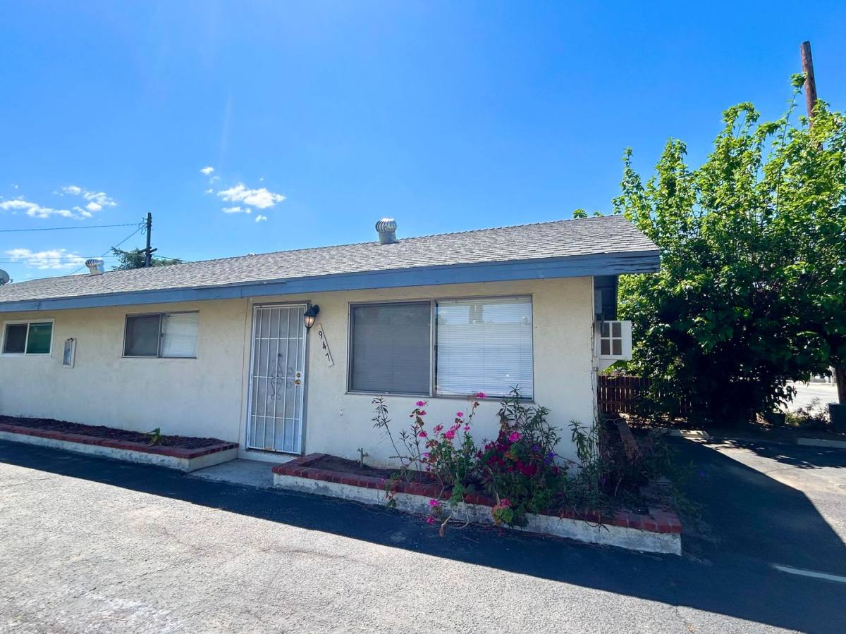 Apartment for rent at 937-947 Park Ave, Calimesa, CA 92320