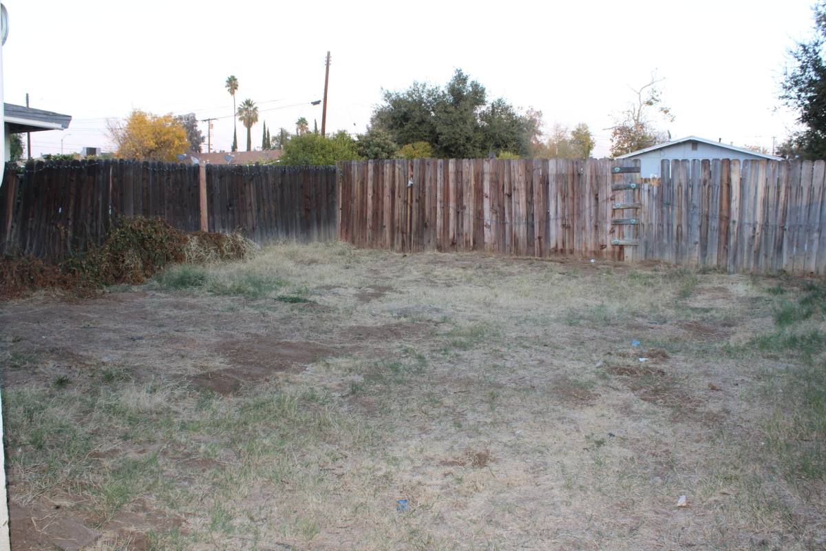 Apartment for rent at 937-947 Park Ave, Calimesa, CA 92320