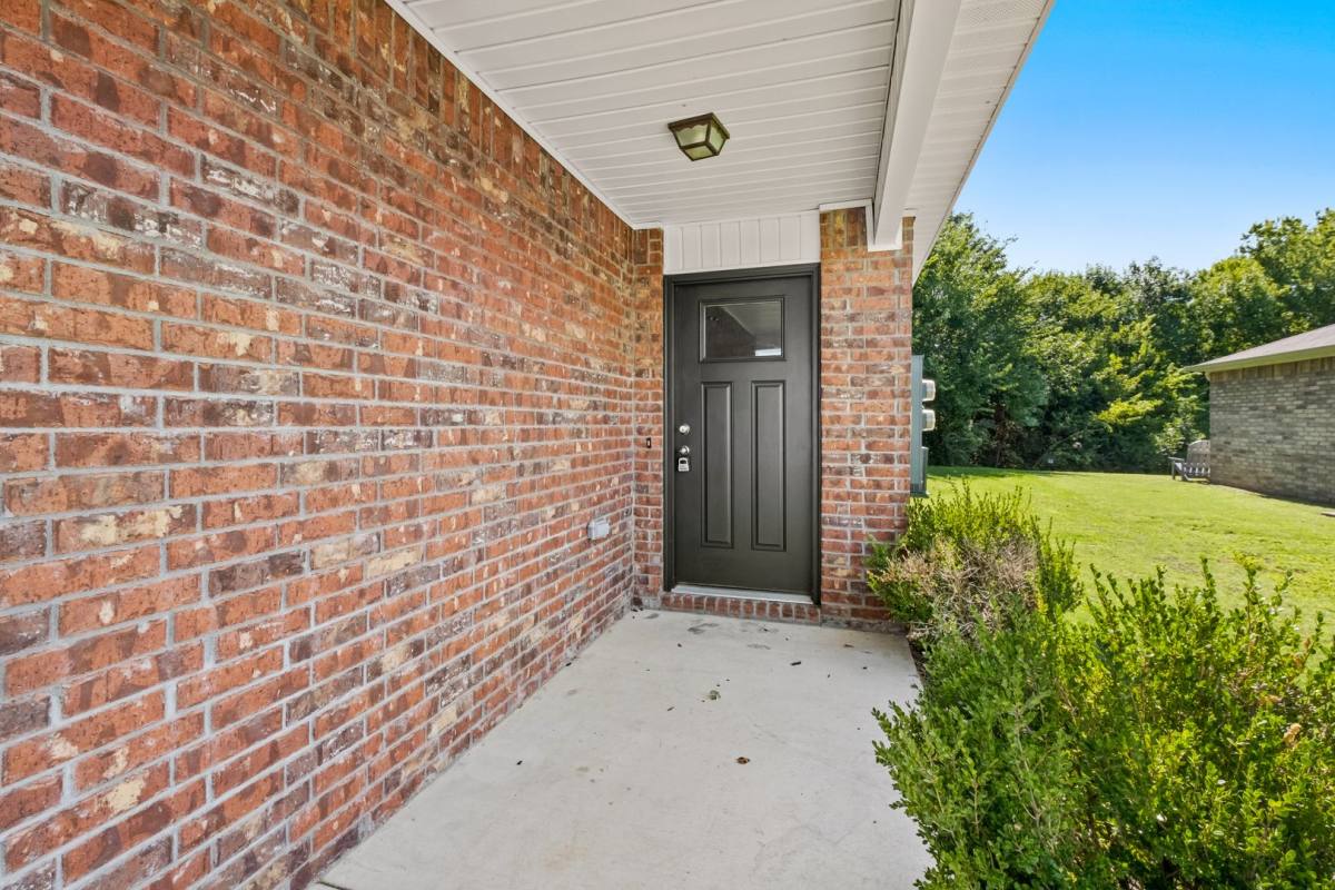 Townhouse for rent at 265 E Anabranch Court #261, Farmington, AR 72730