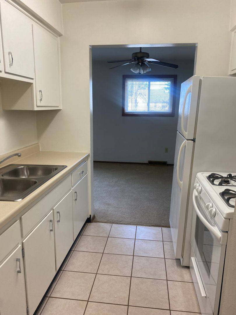 Apartment for rent at 25701-25781 Lakeshore Blvd, Euclid, OH 44132