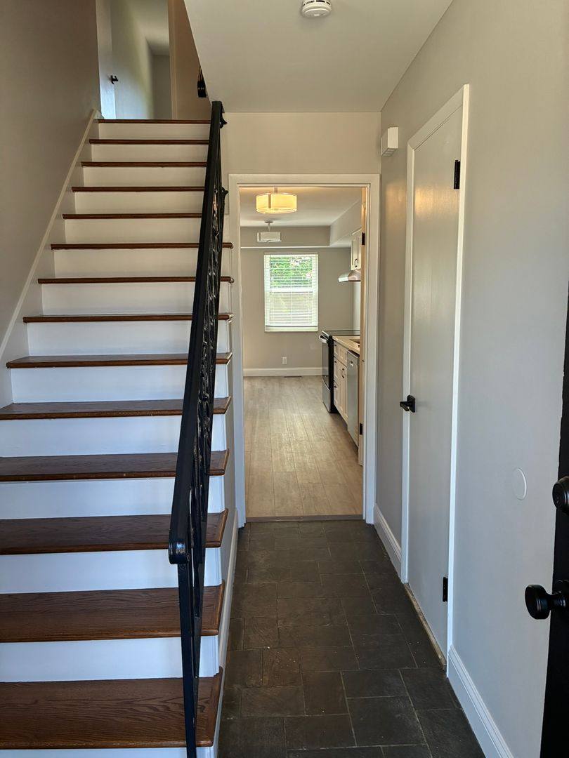 Townhouse for rent at 502-510 Broadmoor Dr, Chesterfield, MO 63017