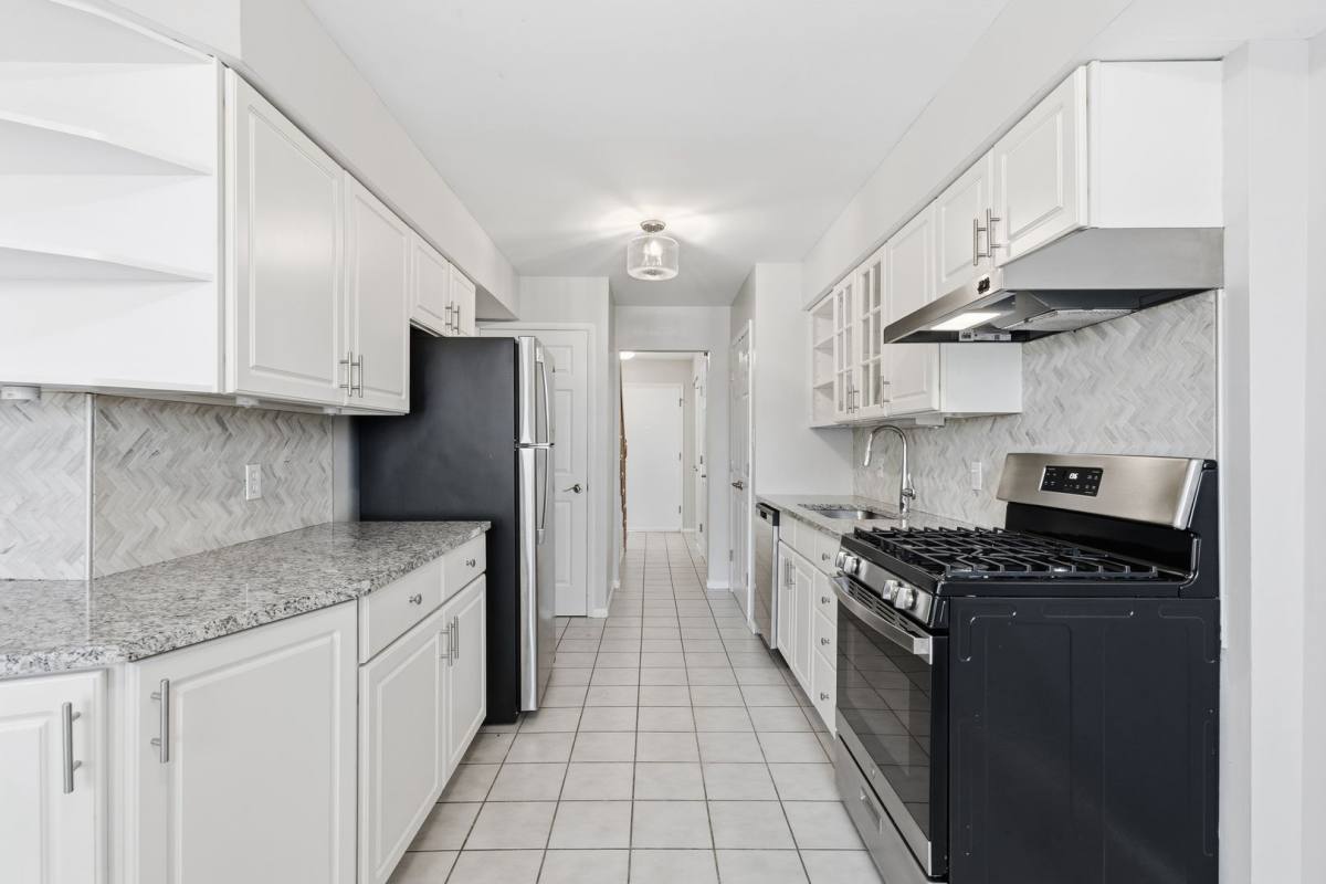 Townhouse for rent at 502-510 Broadmoor Dr, Chesterfield, MO 63017