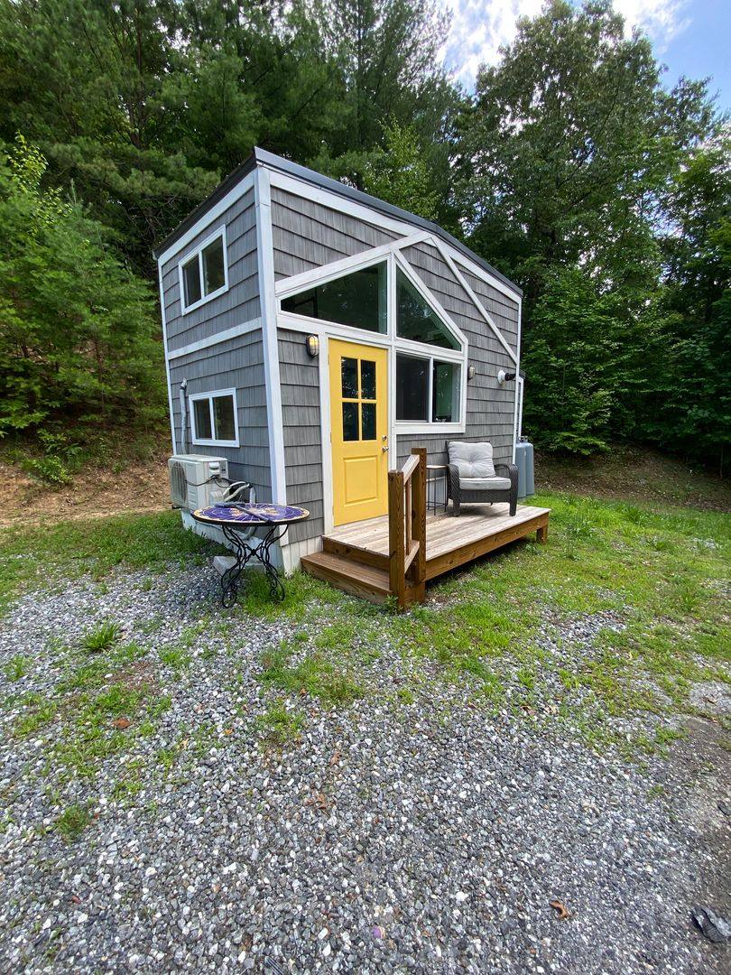 House for rent at 333 Evans Rd, Sylva, NC 28779