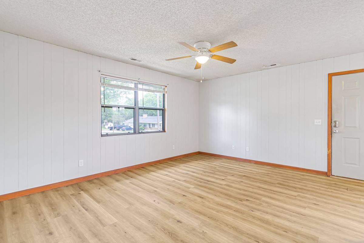 Apartment for rent at 420 Franklin St, Warrensburg, MO 64093