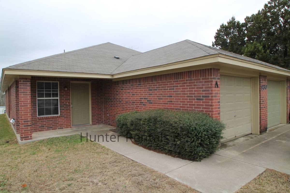Townhouse for rent at 930-B Ramblewood St, Harker Heights, TX 76548