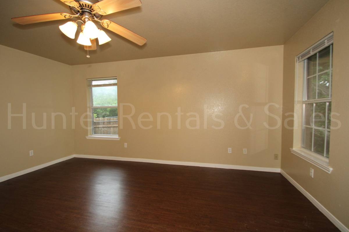 Townhouse for rent at 930-B Ramblewood St, Harker Heights, TX 76548