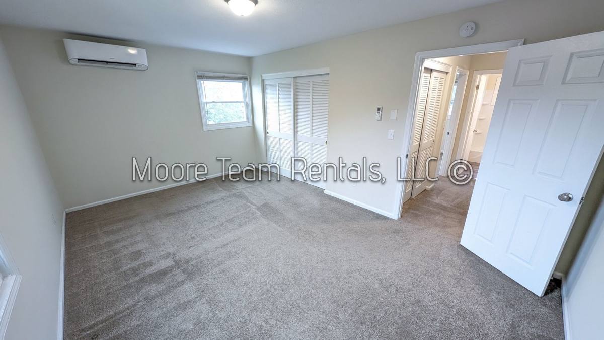 Apartment for rent at 420 Sixth Ave W, Hendersonville, NC 28739