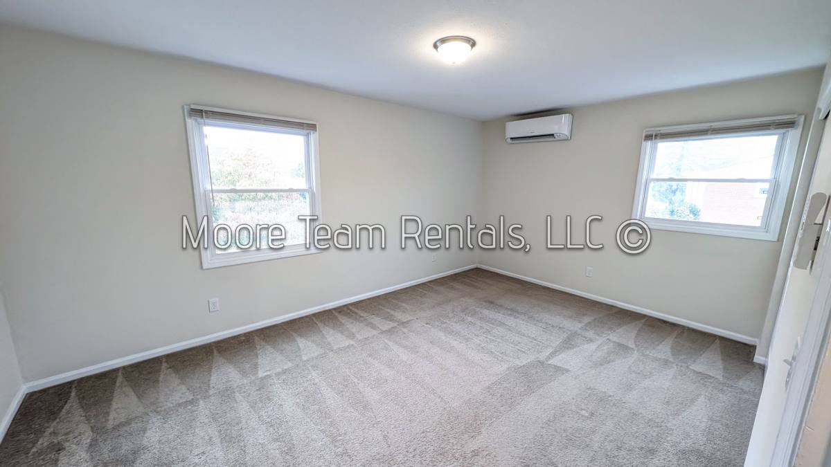 Apartment for rent at 420 Sixth Ave W, Hendersonville, NC 28739
