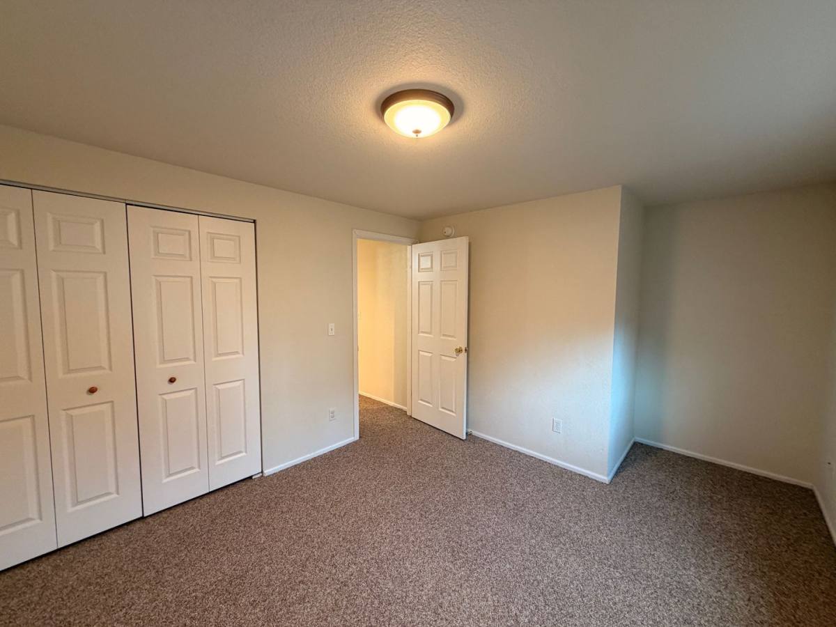 Apartment for rent at 442 - 488 Willow Creek Lane, Sutherlin, OR 97479