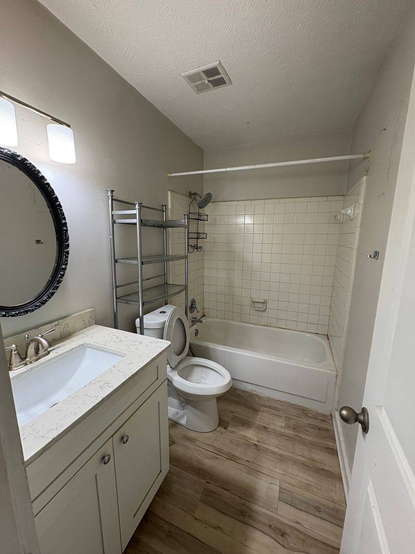 Townhouse for rent at 5717 Rebecca Court, Panama City, FL 32404