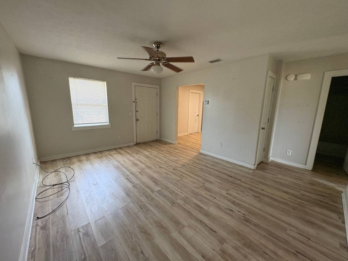 Townhouse for rent at 5717 Rebecca Court, Panama City, FL 32404