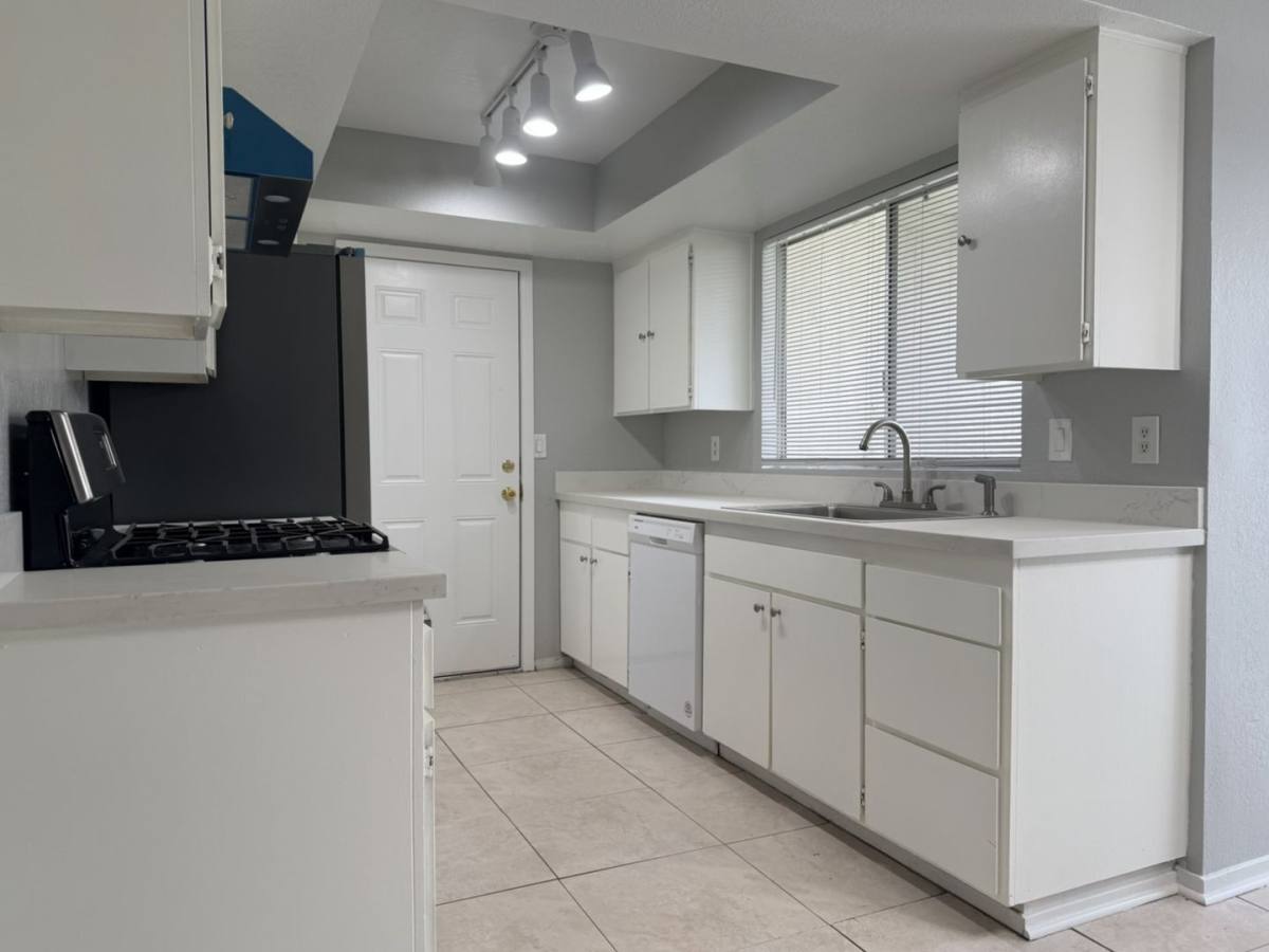 Apartment for rent at 3219 Denver Ave, Merced, CA 95348