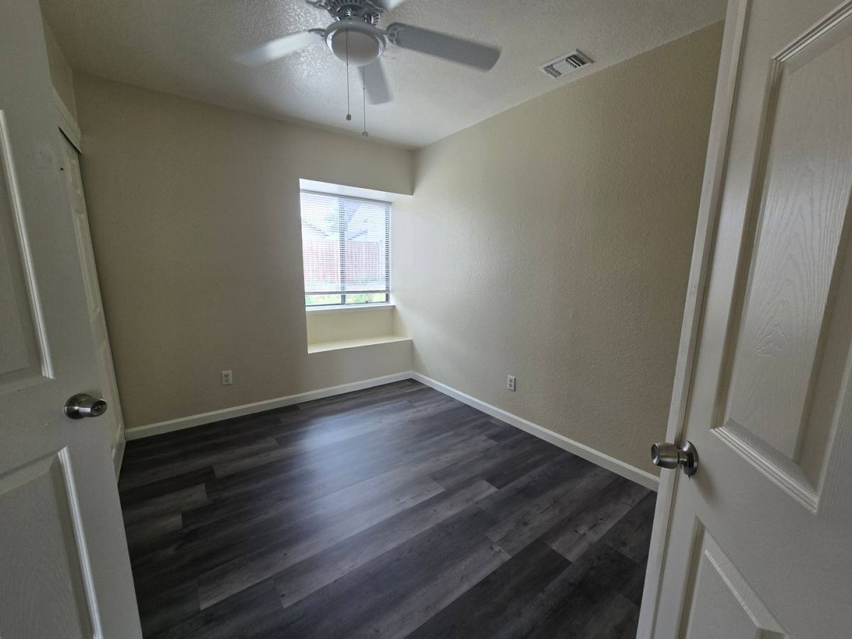 House for rent at 43632 San Francisco Ave, Lancaster, CA 93535
