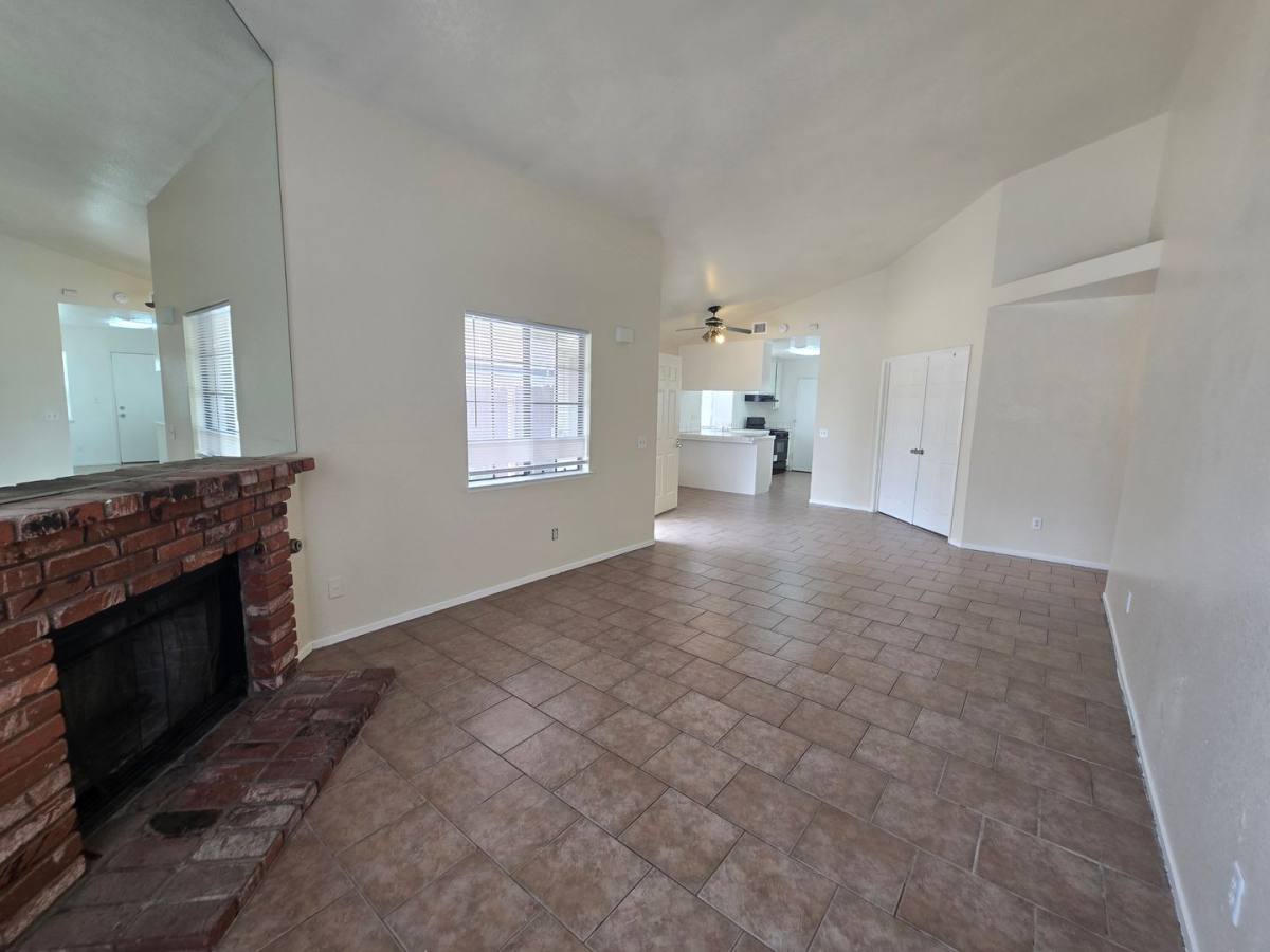 House for rent at 43632 San Francisco Ave, Lancaster, CA 93535