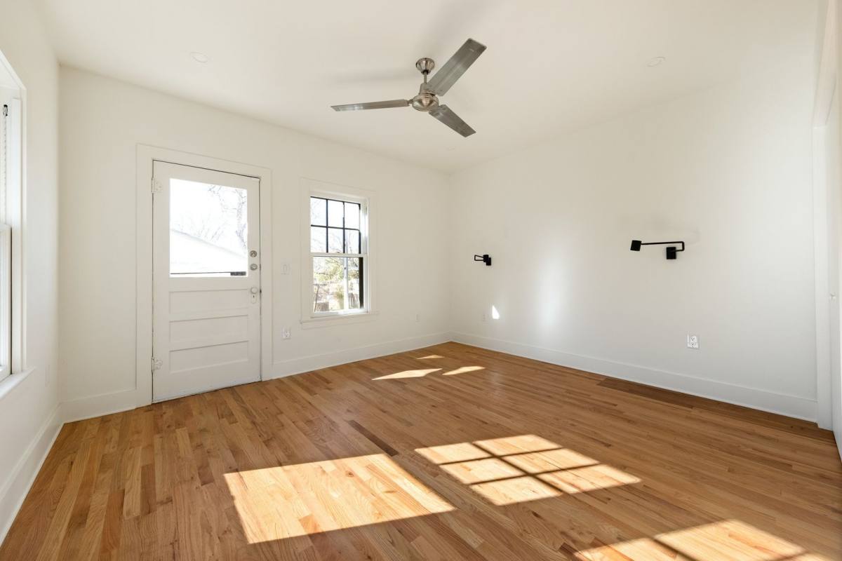 House for rent at 909 N Mesquite St, San Antonio, TX 78202