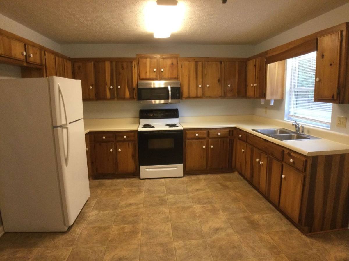 Apartment for rent at 5602 Thornspring Church Rd, Dublin, VA 24084