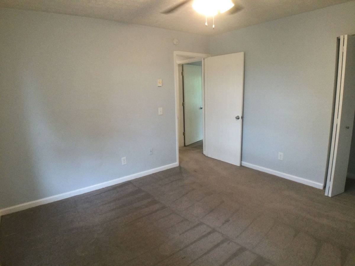 Apartment for rent at 5602 Thornspring Church Rd, Dublin, VA 24084