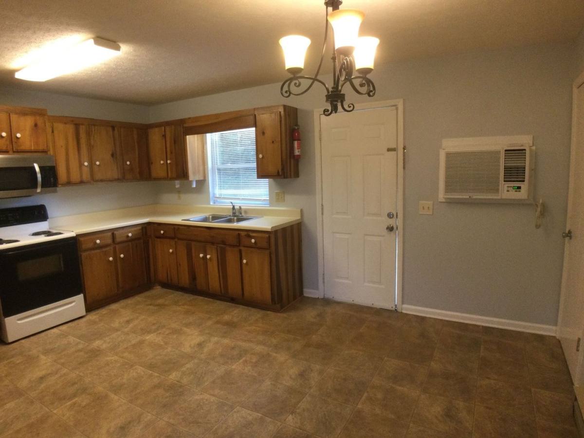Apartment for rent at 5602 Thornspring Church Rd, Dublin, VA 24084