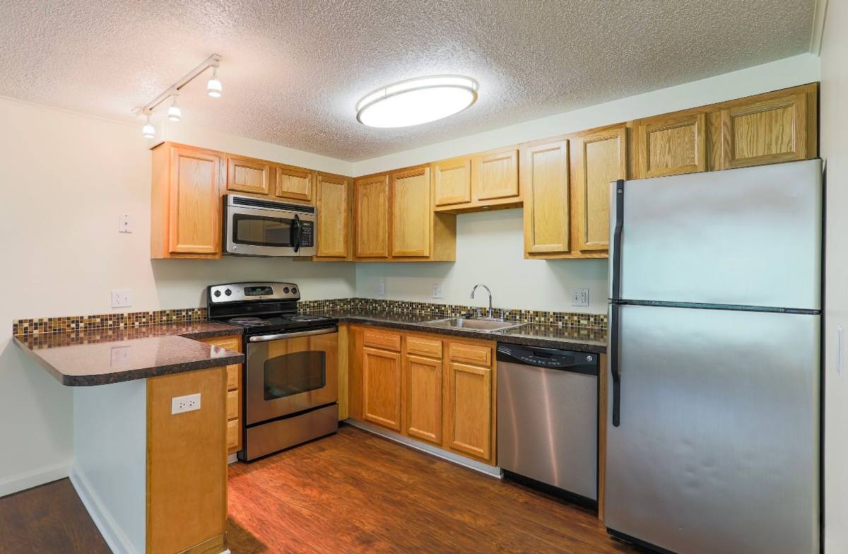 Townhouse for rent at 5278 Southwestern Blvd, Hamburg, NY 14075