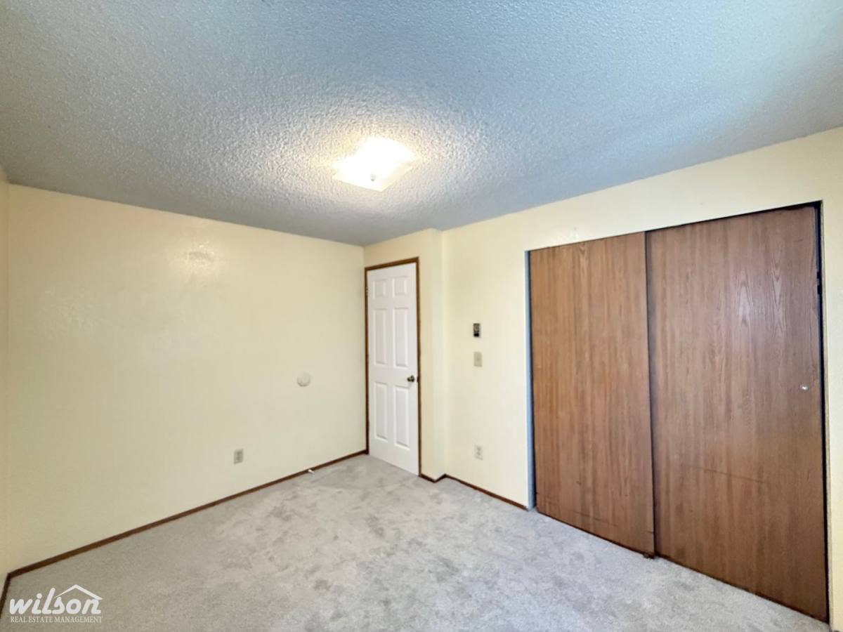 Apartment for rent at 1211 Ledwich Ave, Yakima, WA 98902