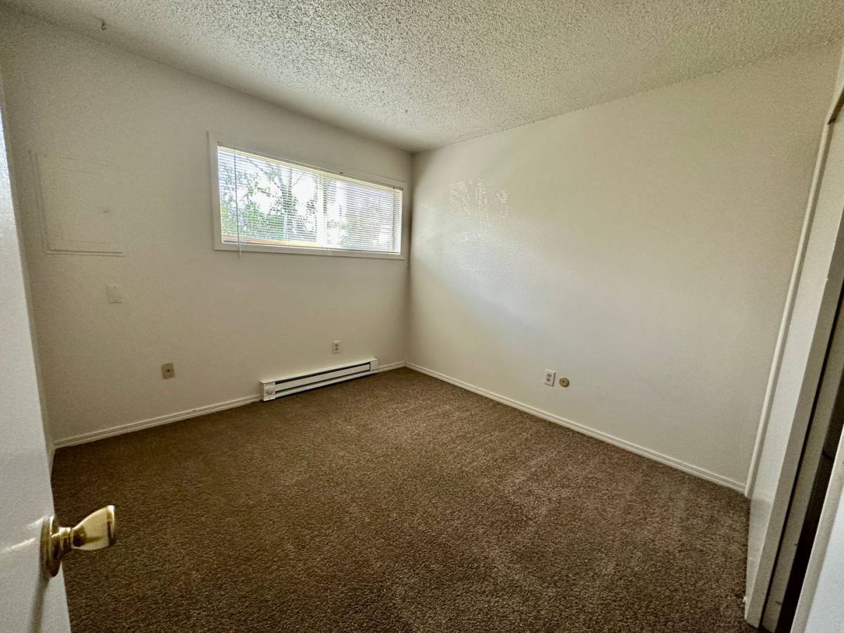 Apartment for rent at 5929 N Lombard St, Portland, OR 97203