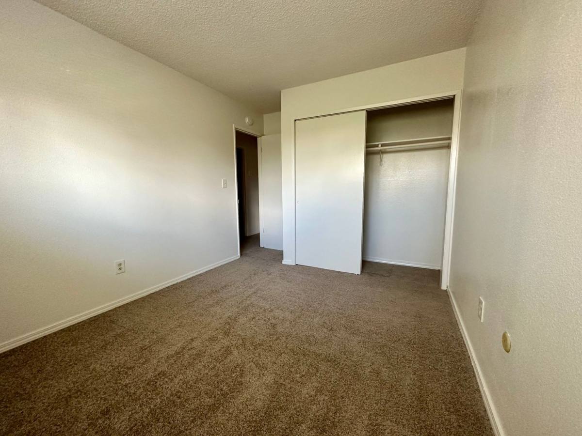 Apartment for rent at 5929 N Lombard St, Portland, OR 97203